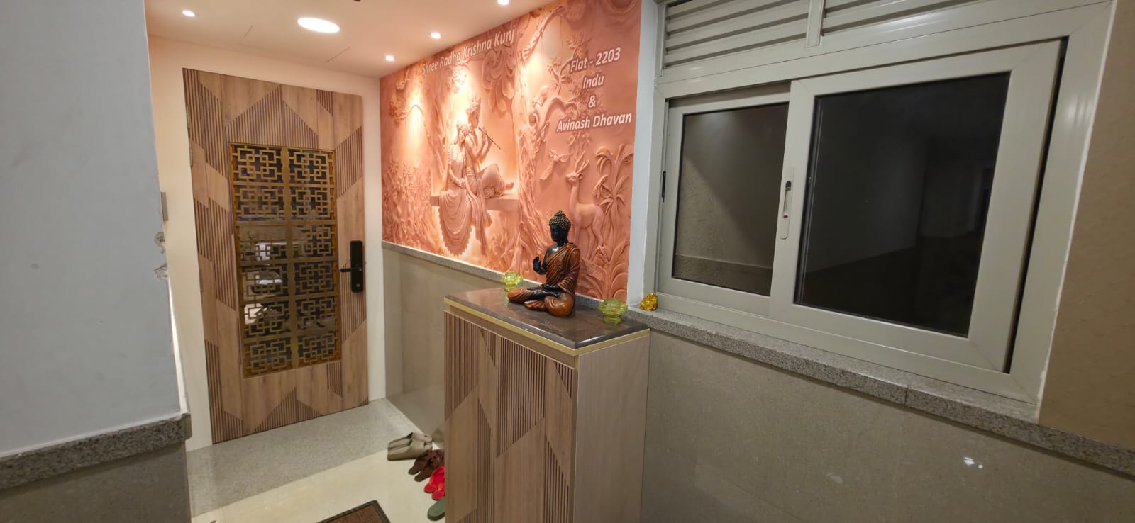 Radha Krishna Kunj, Hiranandani Thane — Entrance foyer finished site photo